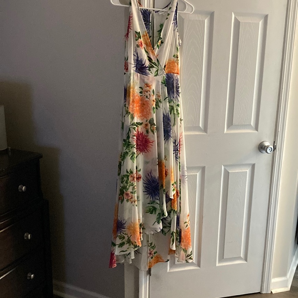 Calvin Klein flowing floral dress, sz 4